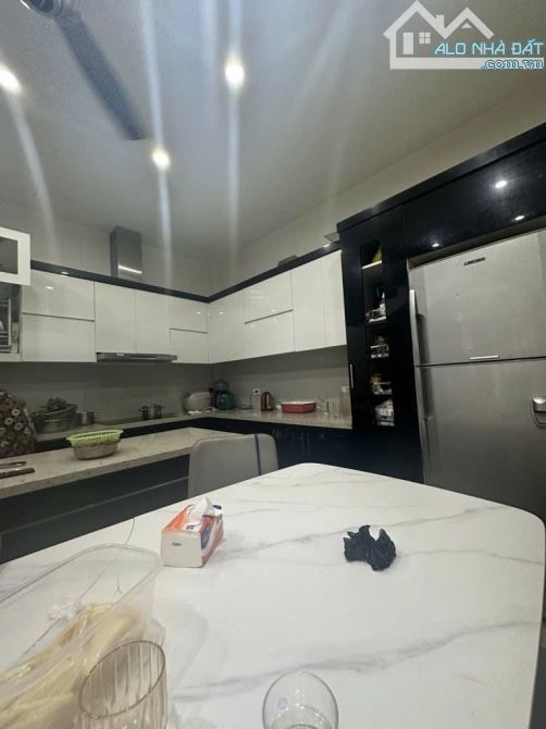 Bán nhà Nguyễn Văn Cừ bồ đề dân xây 40m 4 tầng 3 ngủ oto đỗ cổng gần trường học các cấp - 3