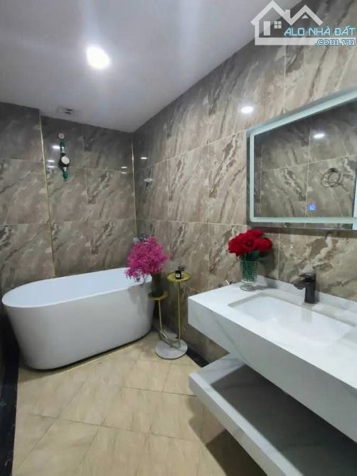 SIÊU PHẨM MINH KHAI - HAI BÀ TRƯNG - 76M - 23,5 TỶ - THANG MÁY -  FULL NỘI THẤT - - 3