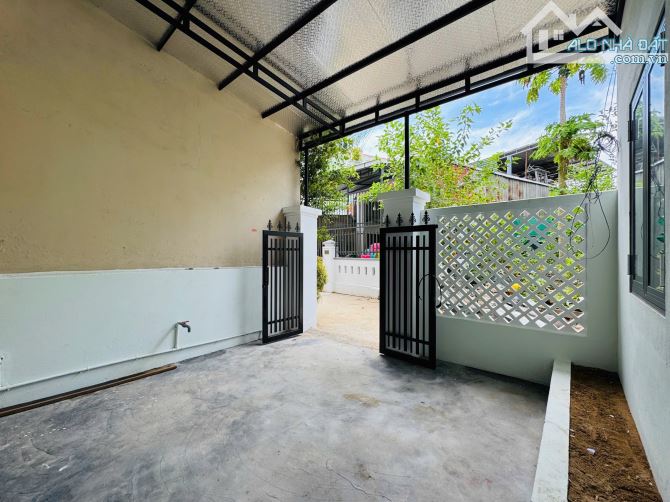 Nhà cấp 4 cách đường chính ĐẶNG HUY TRỨ 30M- diện tích đất 75m2 (2 mặt thoáng) -Giá 2tỷ1xx - 3