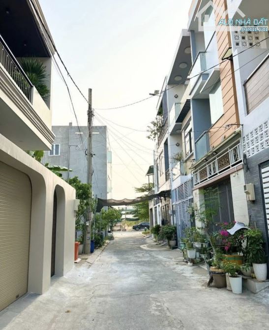 Bán Gấp Nhà Đẹp Thủ Đức – 92m2- Tặng Full Nội Thất – Giá Chỉ 8,4 Tỷ - 3