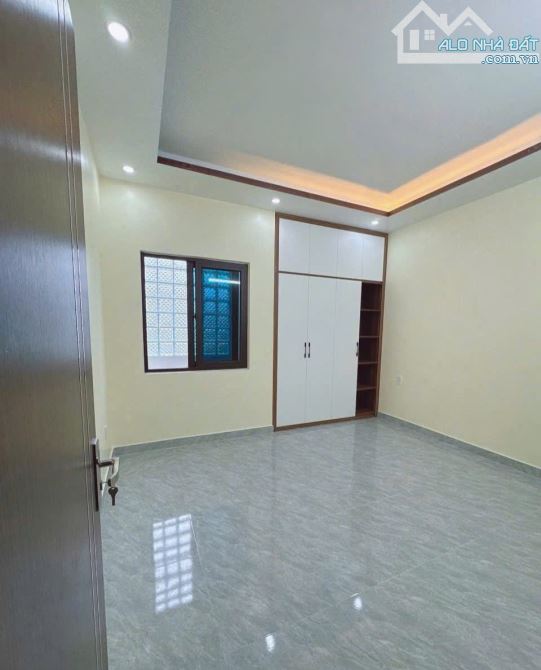 45m ô tô đỗ cực gần 4 tỷ hơn Tả Thanh Oai Nhà cực đẹp 4 ngủ hai thoáng - 3