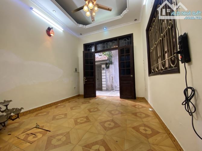 Bán nhà Bùi Xương Trạch lô góc khung cột bê tông chắc chắn 3 thoáng 28m 5 tầng giá 6.5  tỷ - 3