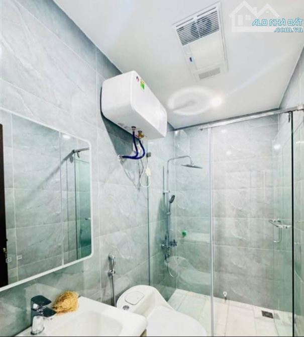 Bán nhà Miếu Hai Xã, Dư Hàng Kênh, Lê Chân, Hải Phòng. 3 tầng, 42m2, 4,068 tỷ. Ngang 4m, đ - 3