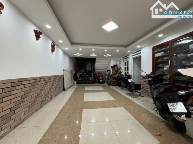 Bán nhà hẻm nhựa Hoàng Hoa Thám Tân Bình, DT 7x20m, biệt thự 4 tầng, giá 23 tỷ - 3