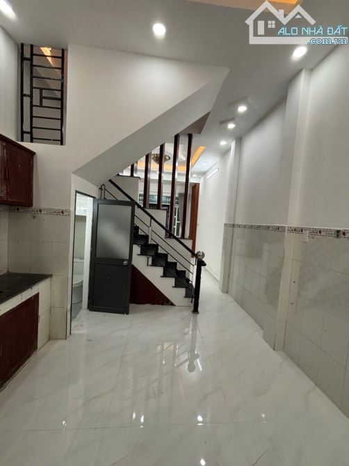 Hẻm 413 Lê Văn Quới, 4 tầng mới đẹp, 4x11, 5PN, giá chỉ hơn tỷ xíu - 3