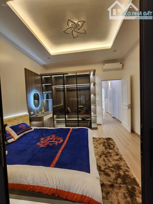 ĐÔNG QUAN, CẦU GIẤY - 45M - 6 TẦNG - THANG MÁY - Ô TÔ ĐỖ CỬA - NHÀ MỚI - Ở NGAY - 3