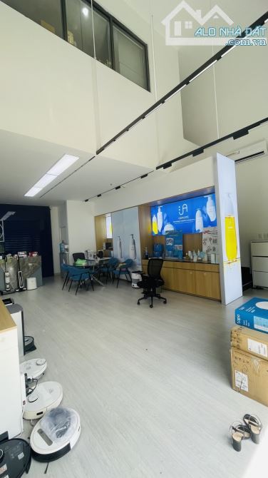 MẶT TIỀN ĐƯỜNG D1, SHOPHOUSE KHU DÂN CƯ HIM LAM CAO CẤP, QUẬN 7, ĐANG KINH DOANH - 3