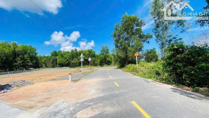 Bán nhà 1 trệt 1 lầu mới tinh tại Phước Long Thọ,Đất Đỏ - DT: 162m2 - Giá bán:1 tỷ280triệu - 3