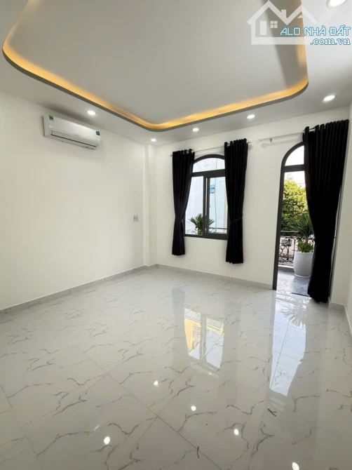 bán nhà mới hoàn thiện hẻm 2177 Huỳnh Tấn Phát, NB, DT 4x12m, 1 lầu. Giá 3,28 tỷ - 3