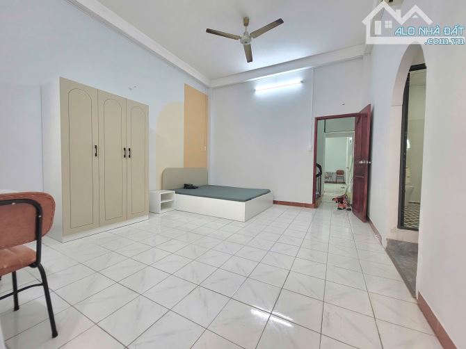 Căn Hộ Tách Bếp Có Ban Công Quận 10 Gần Vạn Hạnh Mall, ĐH Hoa Sen, ĐH Kinh Tế - 3