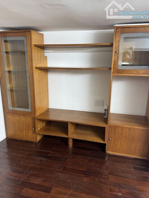 Cho thuê nhà Hẻm Nguyễn Du, P Bến Nghé, Quận 1, 3x11m Trệt + lầu +2pn +2Wc - Giá 25Tr - 3