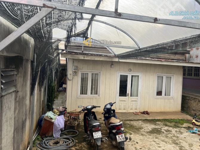 NHÀ CẤP 4 ĐANG KINH DOANH NGAY GẦN CHỢ PHƯỜNG 12 157M2 NGANG 7M 5TY5 ĐÀ LẠT - 3