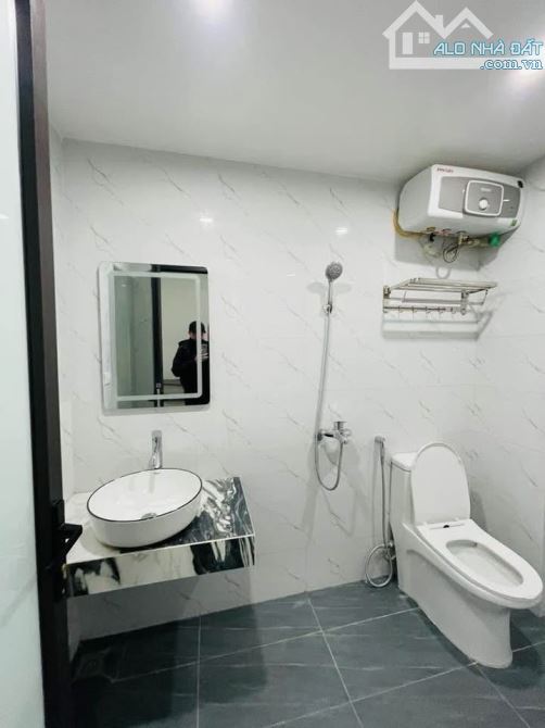 Bạn em đang cần bán nhà 4t,47m tại Lương Ngọc Quyến,HĐ ngõ to chỉ 8t - 3
