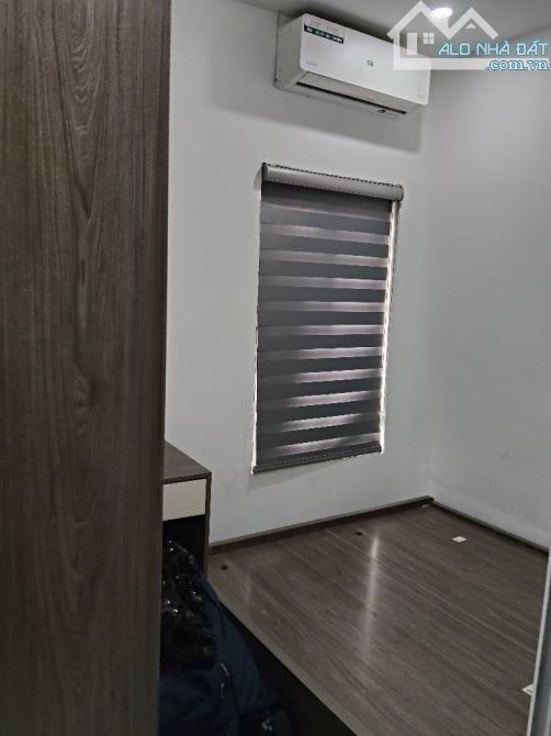 ĐÊ LA THÀNH-ĐỐNG ĐA -DT 24M2-4.5 TẦNG-MT 3.8M- GIÁ CHỈ 5.7 TỶ - 3