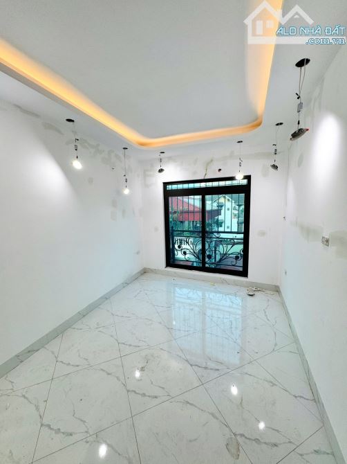 Bán nhà Tặng Full nội thất - nhà mới xây - kinh doanh tạp hóa đỉnh 5 tầng xách vali về ở. - 3