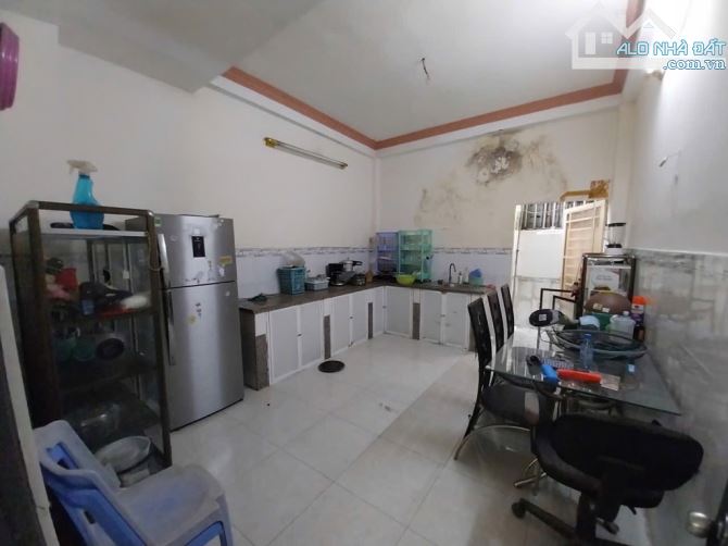Nhà Gò Vấp hẻm xe hơi thông 2 tầng 90m2 sử dụng đường số 51 phường 14 gần bờ kênh - 3