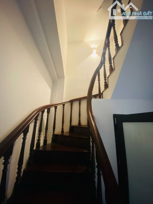 PL TRẦN QUỐC HOÀN – GẦN PHỐ – ÔTÔ, VỈA HÈ – 40M² – 6 TẦNG – 15.7 TỶ (9CG152038) - 3