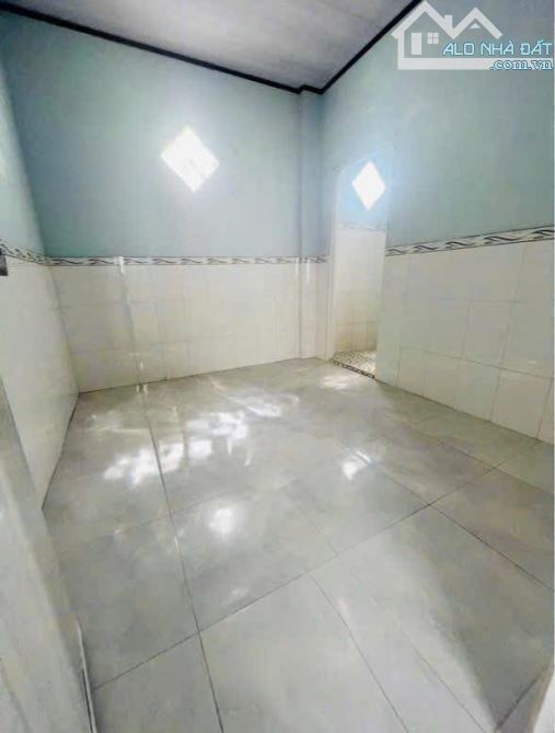 Kẹt tiền ! Bán gấp căn nhà ở Đ. Trần Văn Chẩm , Tân Thông Hội , Củ Chi 100m2 SHR giá 845tr - 3