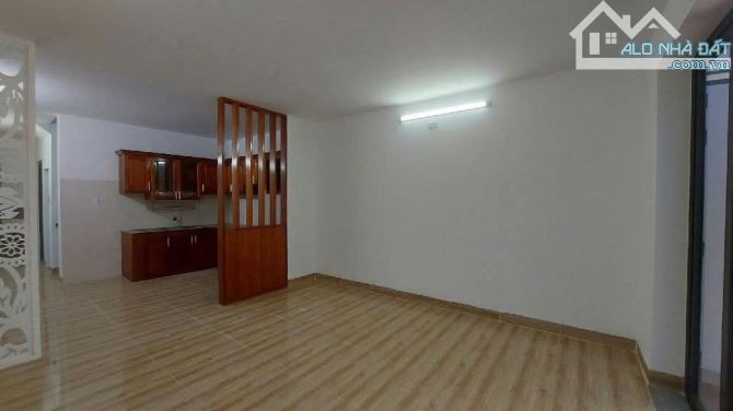 Nhà Cấp 4 ô tô tránh nhau nở hậu diện tích khủng ngay trung tâm Trường Thọ giá nhỉnh 6 tỷ - 3