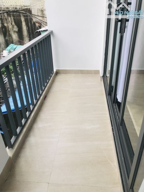 MUA NHÀ - TẶNG FULL NỘI THẤT CHỈ VIỆC XÁCH VA LI VÀO Ở - NGAY GẦN LOTTE MART - 2 TẦNG - 4, - 3