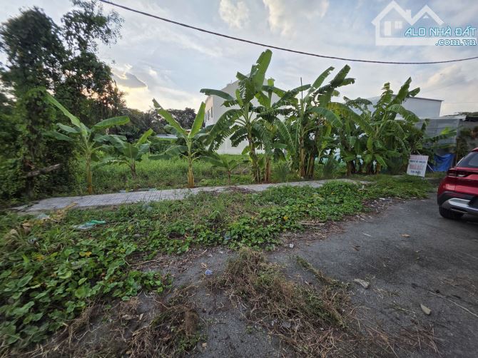 Đường Long Thuận, Gần Vinhomes GrandPark , 4,4 tỷ, ngang Lớn 7m, 90m2 Quận 9, TP.HCM - 3