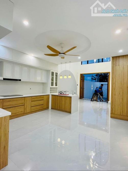 CẦN BÁN NHANH CĂN NHÀ GÁC LỬNG CÁCH CÂY XĂNG ĐỨC HƯNG CHỈ 6P - 3