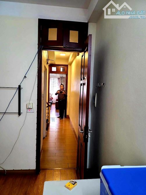PHẠM VĂN ĐỒNG 40M² x 4T - 6.8 TỶ. NỘI THẤT ĐẸP - GẦN PHỐ - HAI  MẶT THOÁNG - Ô TÔ - 3