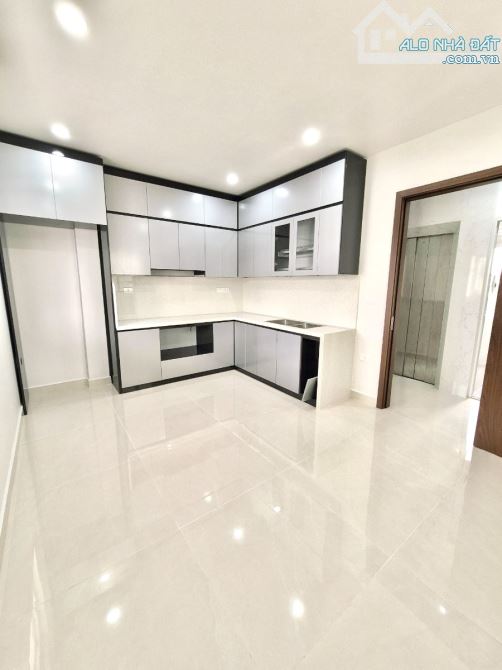 Tôn Đức Thắng, 45m x 6 tầng thang máy x mặt tiền 4.8m, ngõ thông rộng 3.5m, 30m ra mặt phố - 3