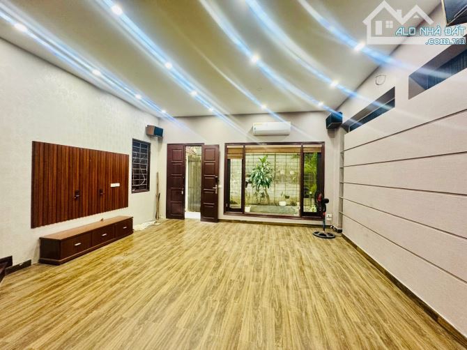 CẦN TIỀN BÁN GẤP NHÀ TÂY HỒ TÔ NGỌC VÂN QUẢNG AN TÂY HỒ 71M 5 TẦNG GIÁ HƠN 18 TỶ CÓ TL - 3