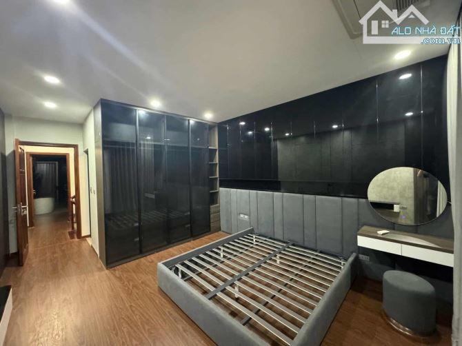 Bán Gấp Nhà Ngõ 66 Ngọc Lâm, Long Biên, 60m2, 5 Tầng, Gara, 4 ngủ, Full nội thất - 3
