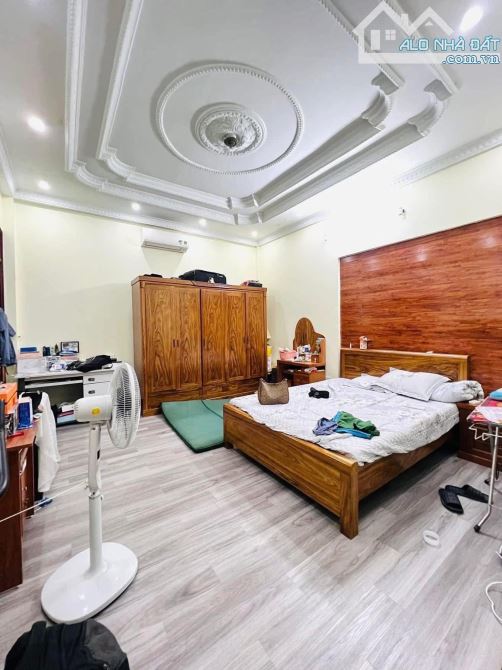 Bán nhà Hoàng Hoa Thám, 39m, 4 tầng, 8.3 tỷ.Đẹp và hiếm - 3