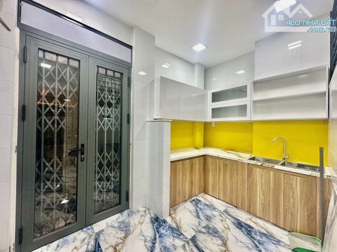 Nhà mới đẹp, 3 tầng (4x11m), Dương Bá Trạc P2 Quận 8 - 3