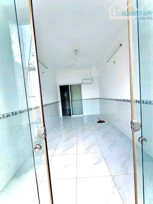 BÁN NHÀ 5 TẤM KHU VIP MẶT TIỀN LÔ NHÌ HOÀNG DIỆU GIÁ 6TỈ29 KHU ĐỒNG BỘ HÀNG 102 - 3