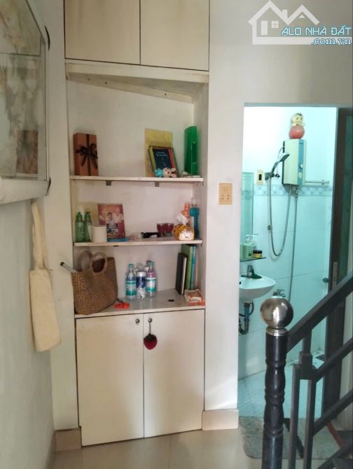 Nhà 5 tầng hẻm thông Hưng Phú P. Chánh Hưng. Giá: 4 tỷ bớt lộc - 3