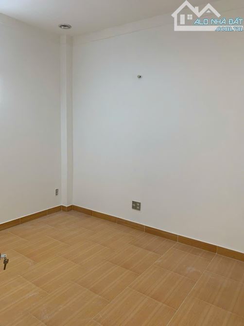 Nhà HXH 6m Hoàng Hoa Thám P6 BT,DT:5 x10, DTCN : 46m2,nhà đẹp 2 tầng giá 5,9 tỷ TL - 3