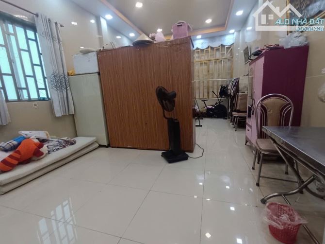 Bán nhà quận 8, Dương Bá Trạc, 3 Tầng, 4,5x14m, nhỉnh 8 tỷ - 3