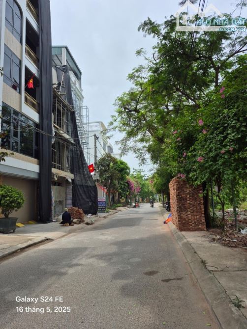 Bán gấp mảnh đất Đông Mỹ ô Tô đỗ cổng ,mặt tiền rộng giá đầu tư 5.7 tỷ - 3