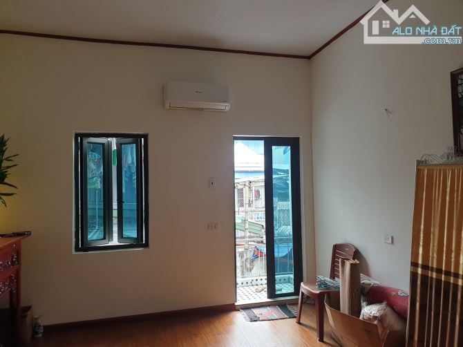 BÁN NHÀ ĐẸP 2 TẦNG 30M2 ( ĐÔNG BẮC ) NGÕ TRẦN NHÂN TÔNG GIÁ 1 TỶ - 3