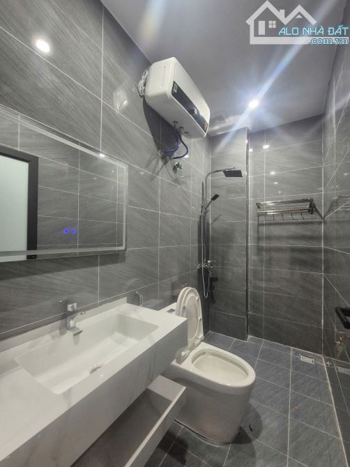 Mở bán 3 căn xây 3 tầng tại Trương Văn Lực giá 2,55 tỷ - 3
