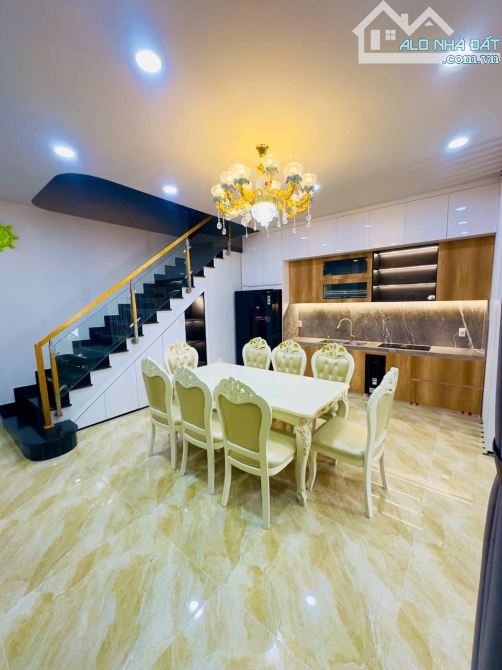 Bạch Đằng tân bình 120m2 3 tầng giá chỉ 21 tỷ - 3