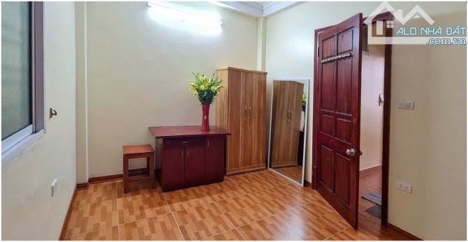 Cần cho thuê nhà riêng ngõ 199 Hồ Tùng Mâu, Bắc Từ  Liêm, HN. Dt 50m2 x 5 tầng, giá 21tr - 3