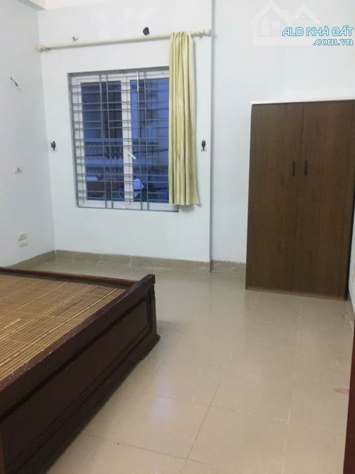 Cho thuê nhà ngõ 750 Kim Giang, Xã Thanh Liệt, Thanh Trì. DT 42m2 4 tầng, giá 12tr - 3