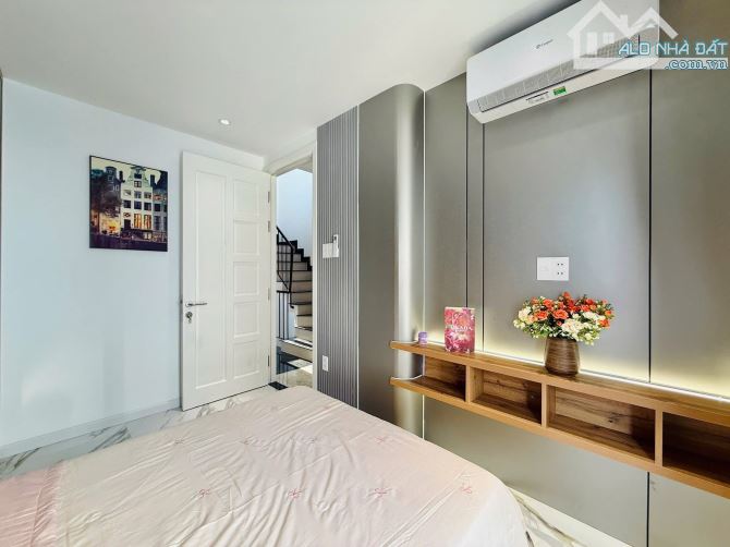 Nhà HXH Gần Công Viên Làng Hoa - 46M2 (4,6X10) - Trệt Lửng 3 Lầu - 3PN - Hoàn Công Đủ - 33