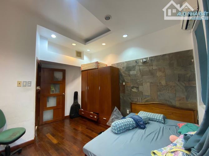 Bán nhà đường số 43 Khu Tân Quy Đông ,Quận 7, dt 4x18m,3 lầu.h.Tây - 5