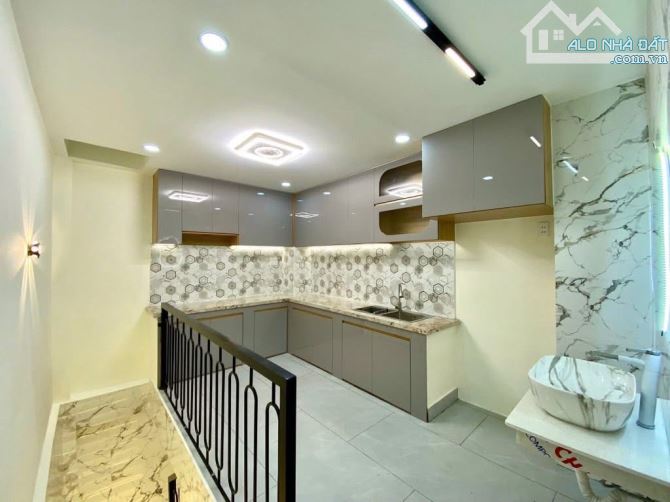 BÁN NHÀ LÔ GÓC XUÂN ĐỈNH 43M X 5 TẦNG, NGÕ THÔNG ÔTÔ ĐỖ CỬA, NỘI THÁT XỊN, GIÁ HƠN 8 TỶ - 4