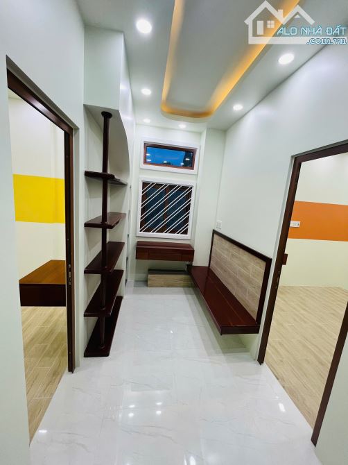Nhà CHO THUÊ NHÀ TRỆT 1 LẦU VÀ SÂN THƯỢNG MỚI XÂY HẺM 388 NGUYỄN VĂN CỪ - 4