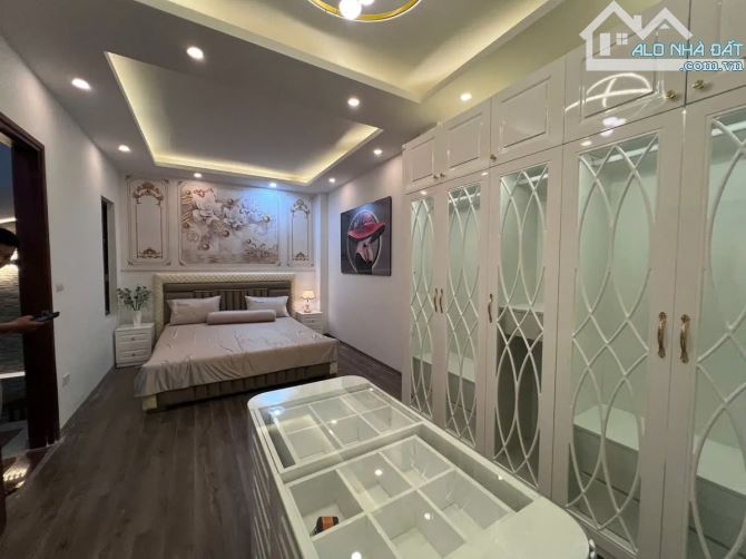 PHỐ NHÂN HÒA 34M² – 6 TẦNG – MT 5,6M – GIÁ 13,25 TỶ – Ô TÔ TRÁNH – KINH DOANH - 4