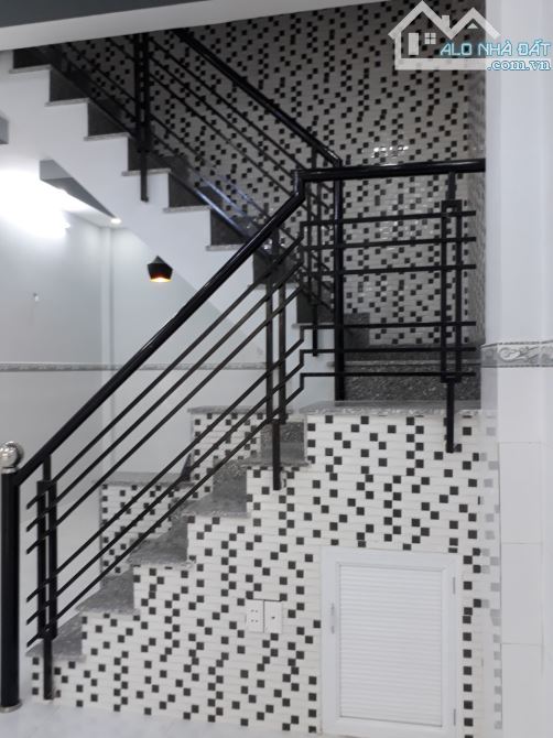 🏡 Nhà mới đẹp 1 lầu, 2PN, hẻm ô tô, gần Đầm Sen – 9 triệu/tháng - 4