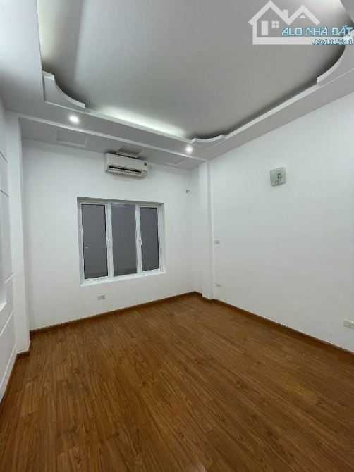 Bán nhà Cầu Giấy, dt50m, lô góc 2 mặt ngõ, nhà mới, gần ô tô, gần phố. - 4