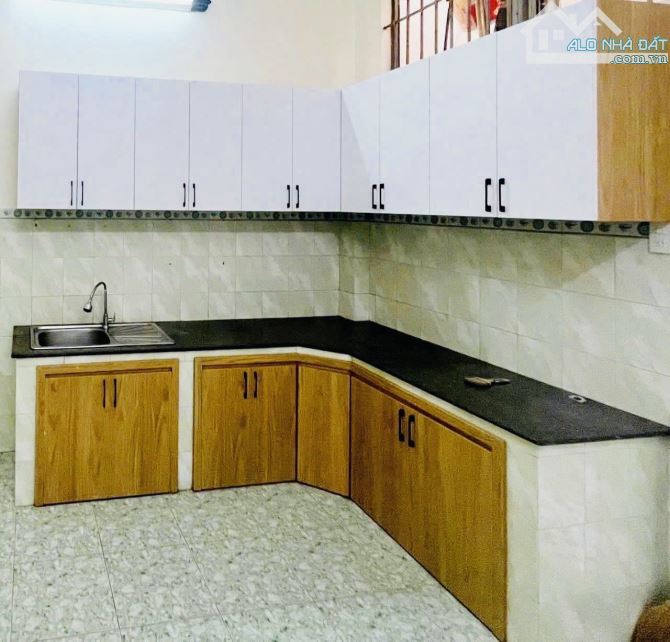 HẼM TO TÔN ĐẢN P15 Q4 - QUY HOẠCH TƯƠNG LAI LÀ NHÀ NGAY MẶT TIỀN LỚN - 4